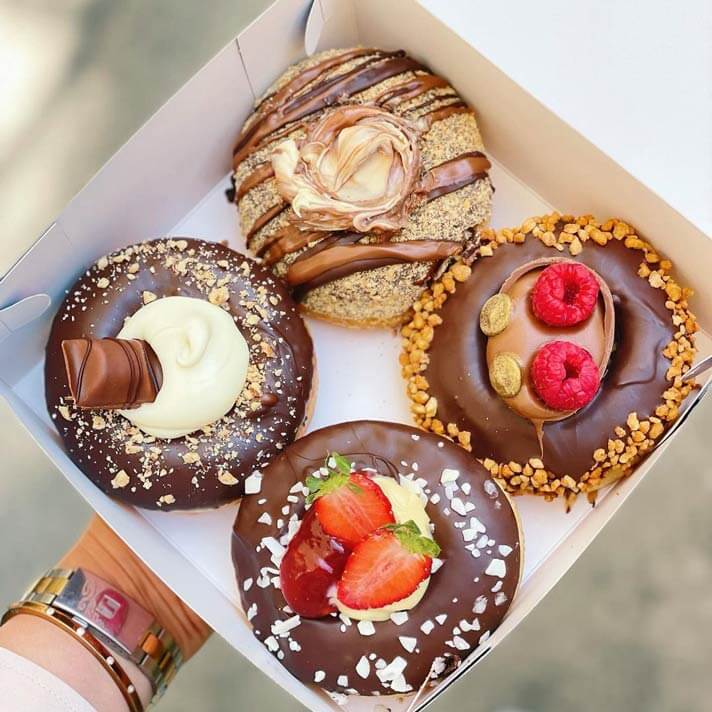 Slatkoteka 4 krofne u kutiji