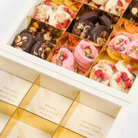 Mix čokolada u premium kutiji 500g – lešnik